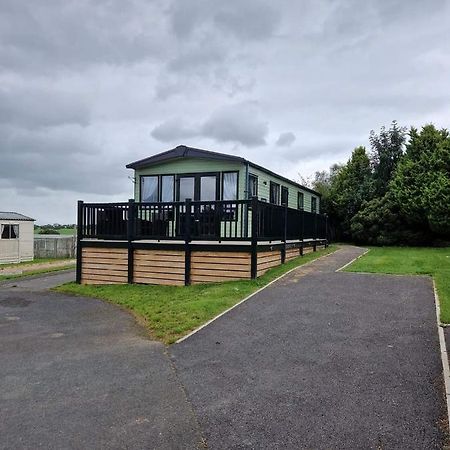 ホテル Nick'S Retreat クリザーロー エクステリア 写真